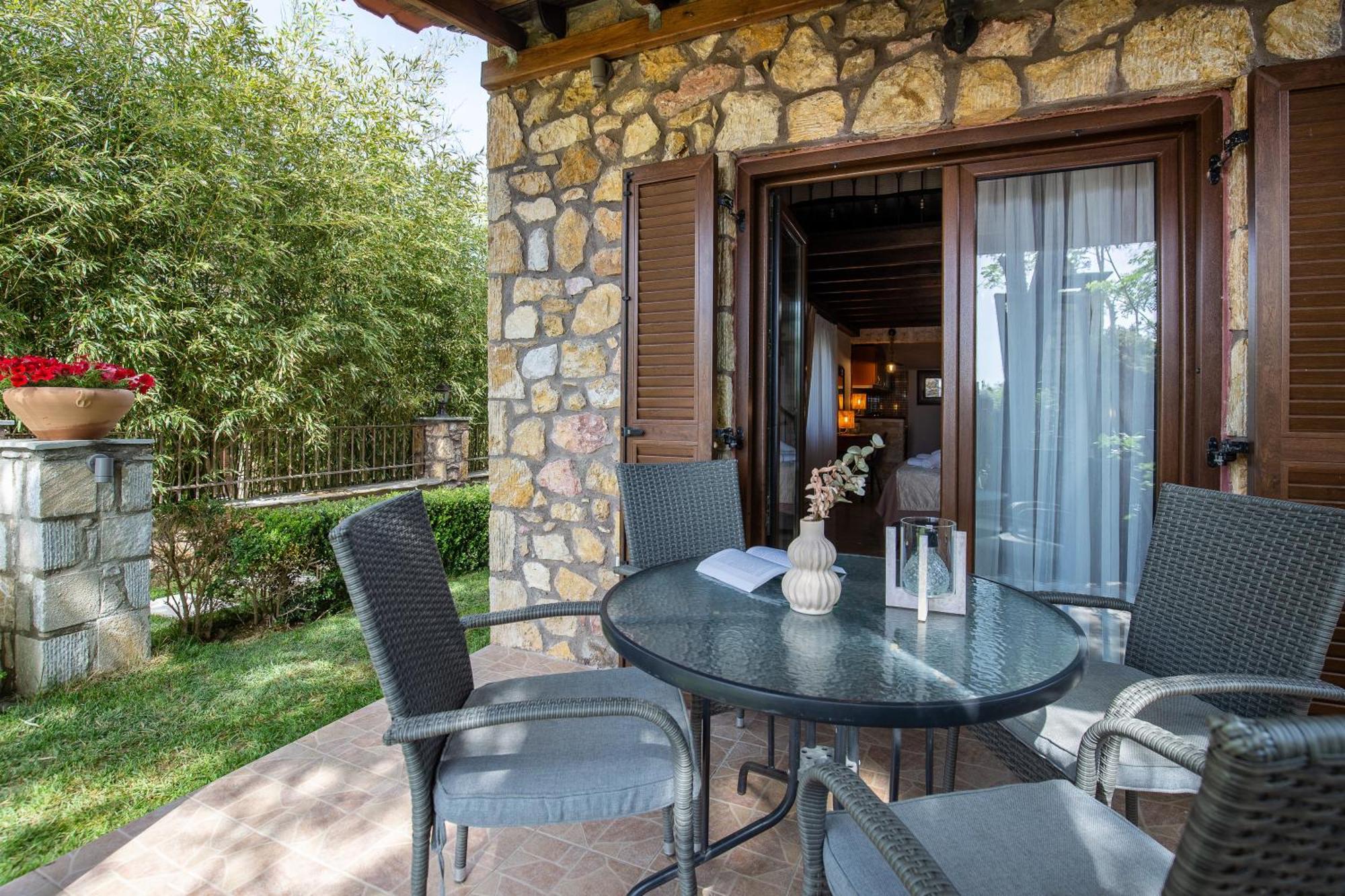 Villa Stone House Maria à Skála Marión Extérieur photo